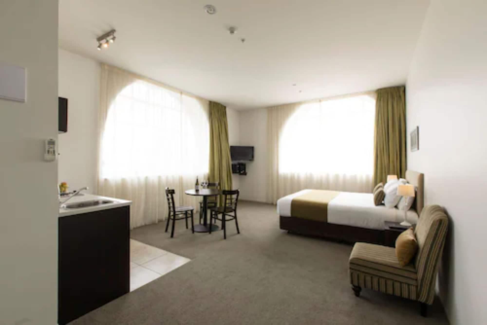 Quest On London Aparthotel Hamilton Eksteriør bilde